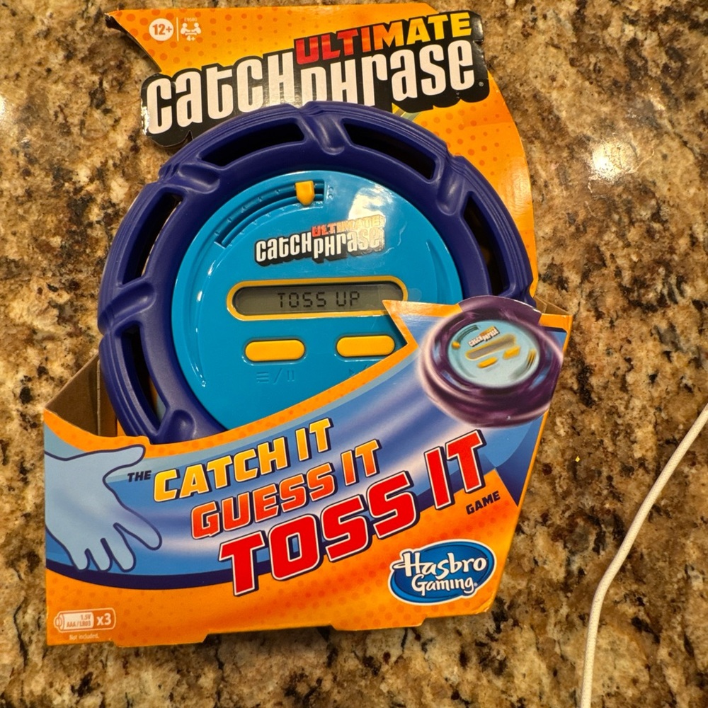 Hasbro Ultimate Catch Phrase Game - Blue